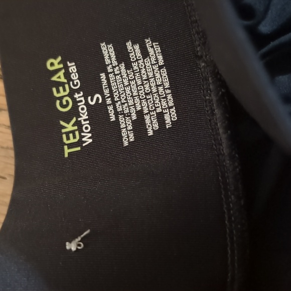 Tek Gear Running Workout Short Size Small - Picture 3 of 4